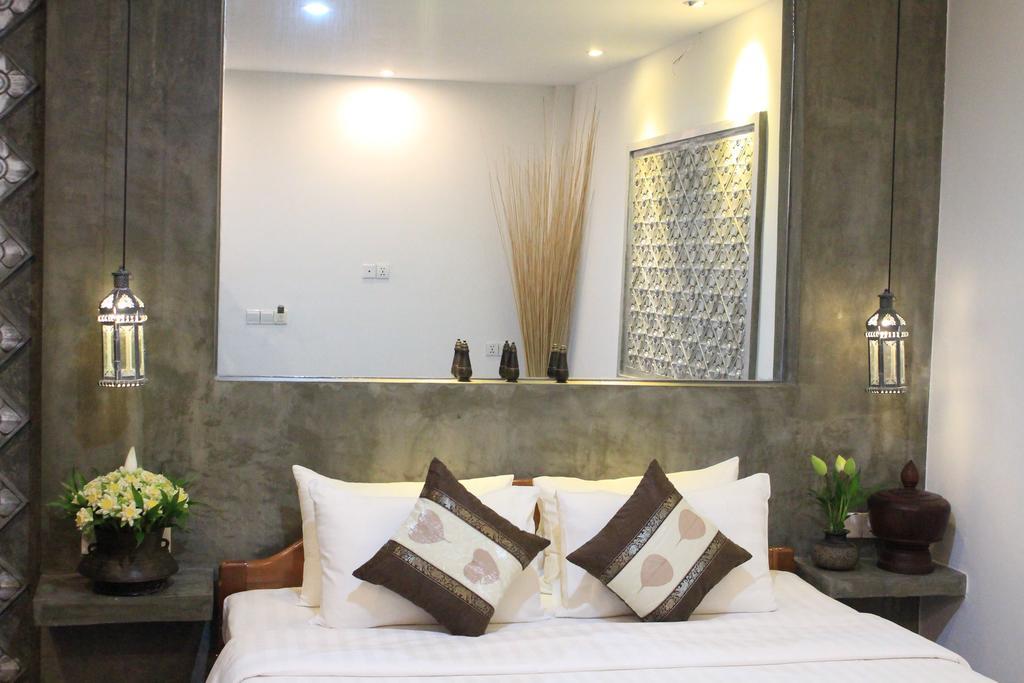 Fancy Boutique Villa Hotel Siem Reap Exteriör bild
