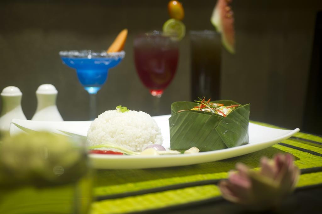 Fancy Boutique Villa Hotel Siem Reap Exteriör bild