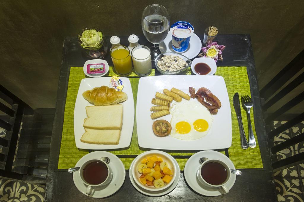 Fancy Boutique Villa Hotel Siem Reap Exteriör bild