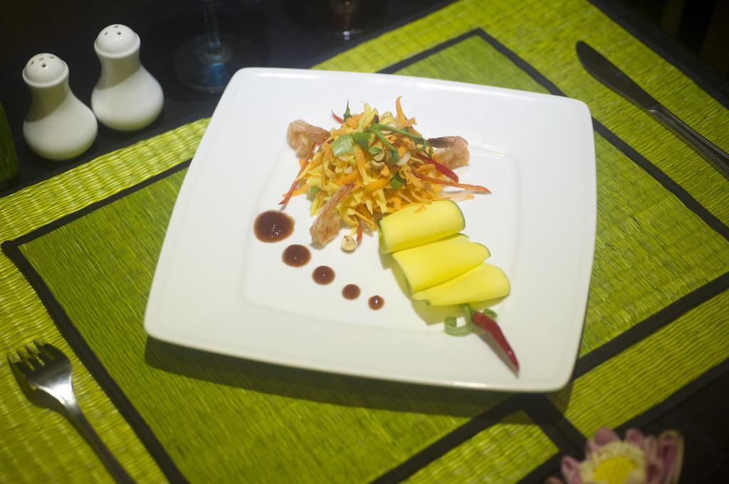 Fancy Boutique Villa Hotel Siem Reap Exteriör bild