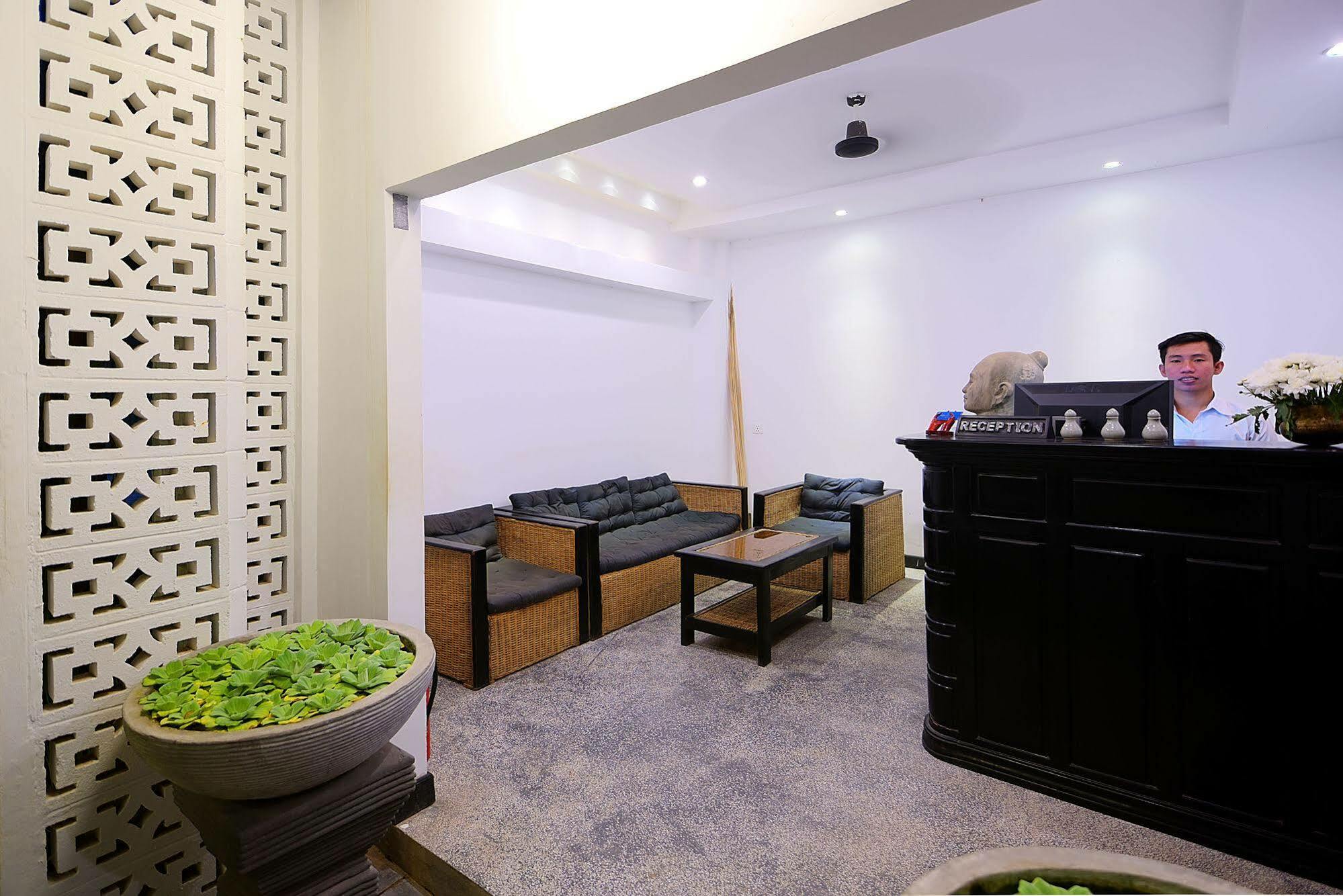 Fancy Boutique Villa Hotel Siem Reap Exteriör bild